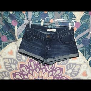 blue hollister shorts
